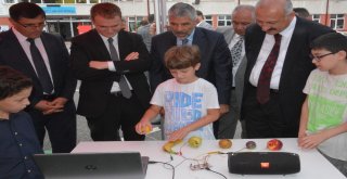 Çocuklara Yarınlara Kodlama Öğrenerek Hazırlanıyor