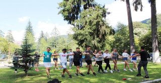 Burhaniyeli Gençler Romanyada Oyun Eğitimi Verdi