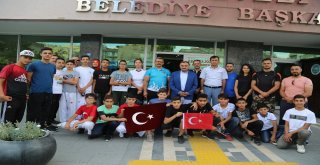 Filistinli Tekvandoculardan Başkan Cabbara Ziyaret