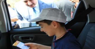 Vali Büyükakından Sürücülere Karpuz İkramı