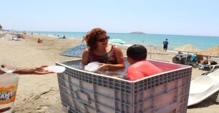 Deniz Kar Etmedi, Buzlarla Serinlediler