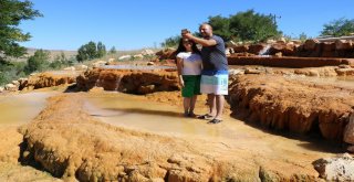 Pamukkale Değil, Altınkale