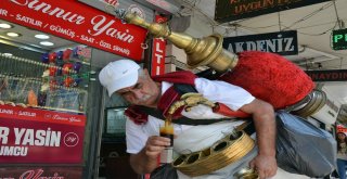 Adanalılar ‘Meyan Şerbeti İle Hem Serinliyor Hem De Sağlığını Koruyor