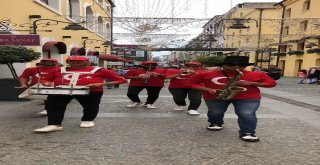 Avmde Zafer Coşkusu