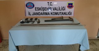 İzinsiz Kazı Yapan 8 Kişi Yakalandı
