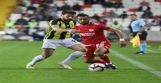 Spor Toto Süper Lig: Dg Sivasspor: 0 - Fenerbahçe: 0 (İlk Yarı)