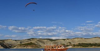 Terörden Temizlenen Tuncelide Yamaç Paraşütü Heyecanı