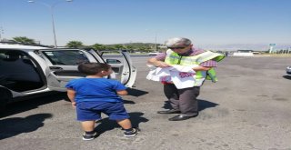 Kahramanmaraşta Çocuklar Trafik Polisi Oldu