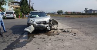 Düzcede Kaza Yapan Minibüs Ters Döndü: 2 Yaralı