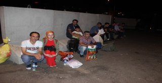 Otobüs Firması İstanbula Giden 20 Yolcuyu Yolda Bıraktı