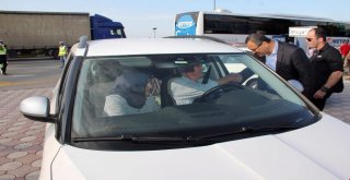 Vali Trafik Kontrolü Uygulamalarına Katıldı