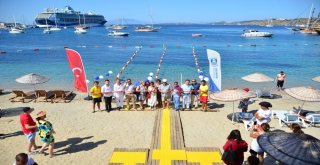 Dünyada Ve Türkiyede İlk Olan Görme Engelliler Yüzme Parkuru Bodrumda Açıldı