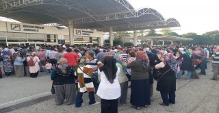 Antalyada İlk Hac Kafilesini Mahşeri Kalabalık Karşıladı