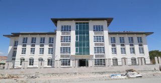 Vali Kamçı Gesi Fatih Emniyet Hizmet Binasında İncelemelerde Bulundu