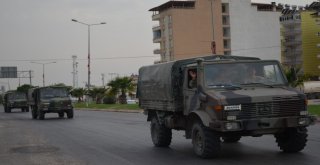 Hatay Sınırına Askeri Personel Sevkiyatı Sürüyor