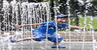 Hepsi Bir Haftada Yaşandı: Sıcak, Tayfun, Yağmur