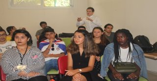 Gençlerden Kadın Sorununa Duyarlılık