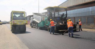 Büyükşehir'in asfalt hamlesi sanayi esnafın da işini kolaylaştırdı