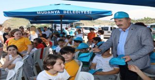 Ketendereden Toplanan Çöpler Heykel Oldu