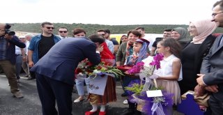 Bakan Dönmez, Memleketi Gölpazarında Dualarla Ve Kurban Kesilerek Karşılandı