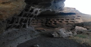 Şahmelik Köyündeki 7 Katlı Tarihi Mağara Ziyaretçileri Bekliyor