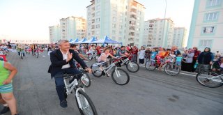 Şahinbeyde 144 Öğrenciye Daha Bisiklet Hediyesi