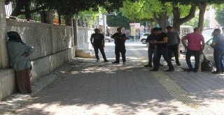 Adanada Yüzü Kapalı Kadın Paniği