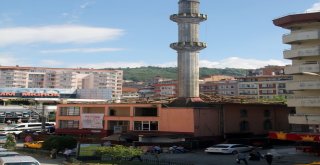 Giresunda Yeni Cami Yapımı İçin Eski Caminin Yıkımı Başladı