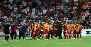 Galatasaray, Deplasmanda 2 Maç Sonra Galip
