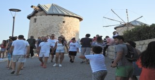 Belediye Başkanı Dalgıç: Bayram Tatili Bitse De, Çeşmede Doluluk Devam Ediyor