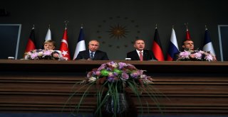 Cumhurbaşkanı Recep Tayyip Erdoğan: (Suriye Zirvesi) Sadece Askeri Yöntemler Çözüm Değildir. Anayasa Komitesi Yıl Sonuna Kadar Tamamlanmalı.