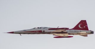 Türk Yıldızlarından Nefes Kesen Prova Uçuşu