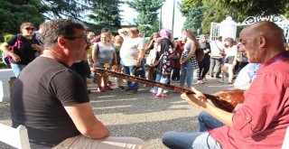Turistlere Sazlı Sözlü Karşılama