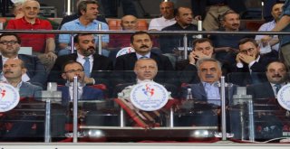 Cumhurbaşkanı Erdoğan, Çaykur Rizespor-Kasımpaşa Maçını İzlemek İçin Çaykur Didi Stadyumuna Geldi