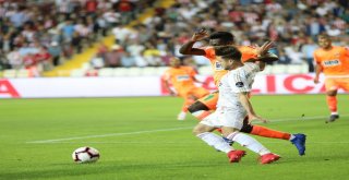 Spor Toto Süper Lig: Demir Grup Sivasspor: 0 - Aytemiz Alanyaspor: 0 (İlk Yarı)