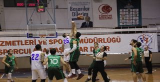 Karesispor: 101 - Bornova Belediyespor: 68