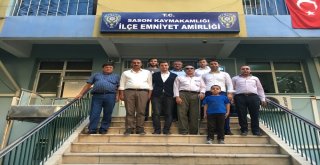 Şehit Yakınlarından Komisere Teşekkür Plaketi