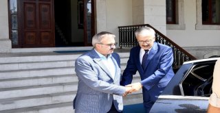 Cumhuriyet Başsavcısı Solmazdan Vali Karaloğluna Veda Ziyareti