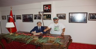 Adnan Menderesin Heykeli Duygusal Anlar Yaşattı
