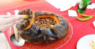 Acı Biber Yemek İçin Yarıştılar