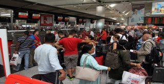 Atatürk Havalimanında Kurban Bayramı Yoğunluğu