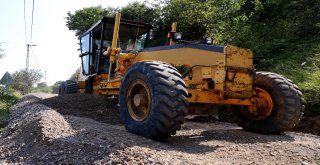 İznikin Yolları Büyükşehir İle Güzelleşiyor