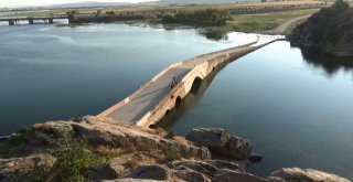 Selçuklu Dönemine Ait Çeşnigir Köprüsü Asırlardır Ayakta Duruyor