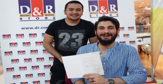 Yusuf Efe Göçer, Okurlarıyla Buluştu