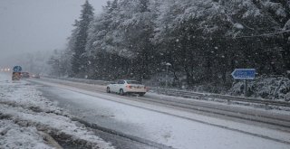 Bolu Dağında Kar Yağışı Etkili Oluyor