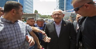Kılıçdaroğlu, Kendisine Destek İçin Toplanan Partililere Hitap Etti