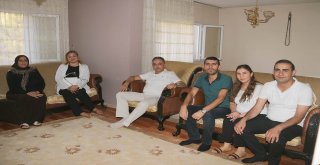 Vali Toprak, Şehit Ailelerine Bayram Ziyaretinde Bulundu