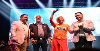 Gökbel Yaylasında Ümit Besen Ve Muazzez Ersoy Rüzgarı