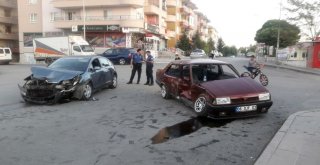 Başkentte Trafik Kazası: 4 Yaralı