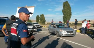 Akü Geri Dönüşüm Tesisine Karşı Çıkan Köylüler Yol Kapattı